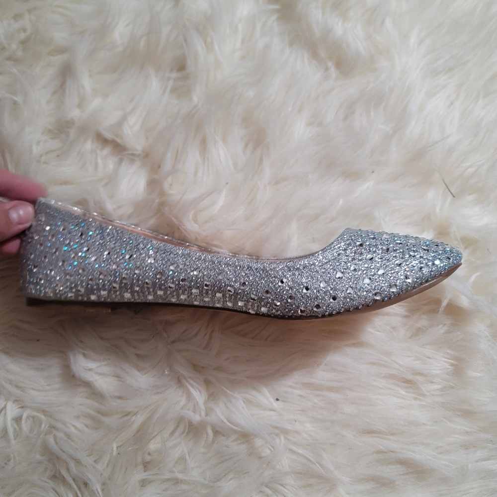 Shoes - Picture 4 of 6